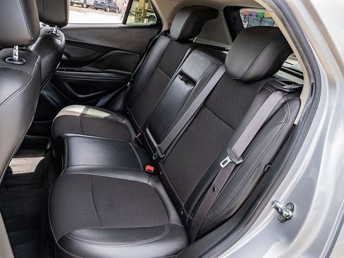 Used 2018 Buick Encore Preferred FWD image 17