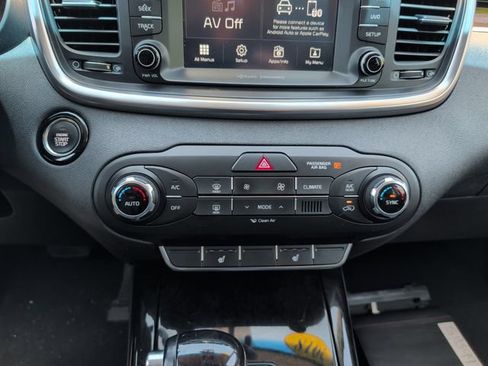 Used 2018 Kia Sorento EX AWD/4WD image 21