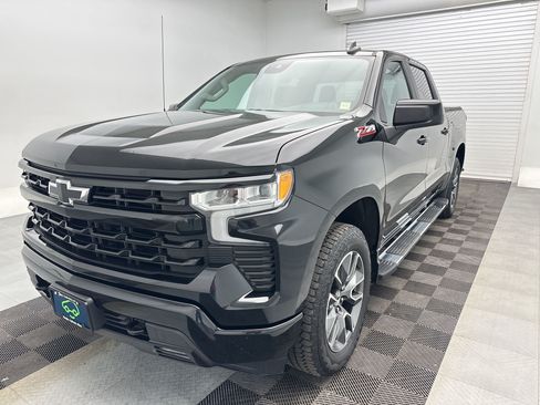 Certified 2023 Chevrolet Silverado 1500 RST w/ Z71 Off-Road Package AWD/4WD image 20