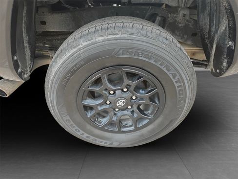 Used 2022 Toyota Tacoma SR5 image 33