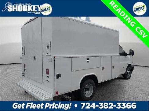 New 2025 Chevrolet Express 3500 image 3