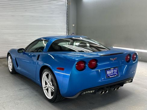 Used 2009 Chevrolet Corvette Coupe w/ Preferred Equipment Group RWD image 6