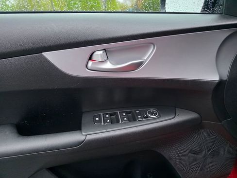 Certified 2023 Kia Forte LXS FWD image 24