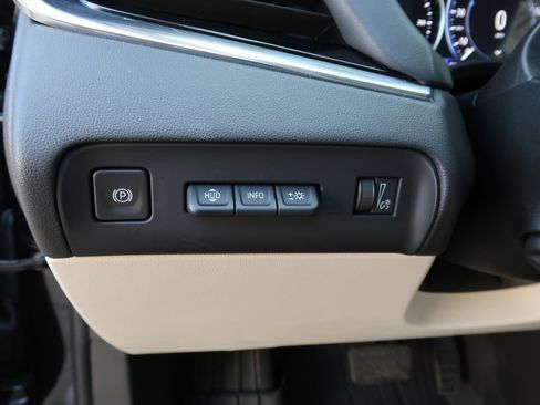 Certified 2022 Buick Enclave Avenir w/ Avenir Technology Package image 16