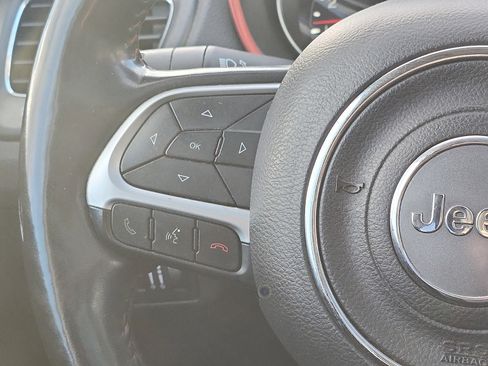 Used 2018 Jeep Compass Trailhawk w/ Leather Interior Group image 15