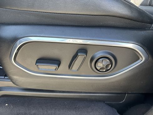 Used 2023 Jeep Wagoneer Series II w/ Convenience Group I image 19