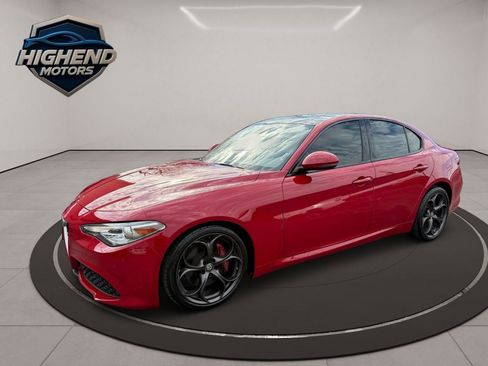Used 2019 Alfa Romeo Giulia Ti Sport w/ Quick Order Package 22U Sport image 3