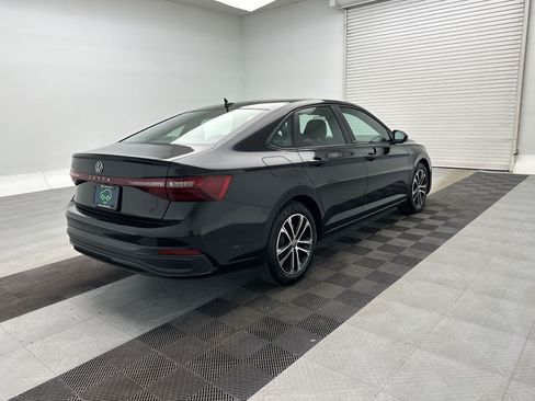 Used 2026 Volkswagen Jetta Sport FWD image 9
