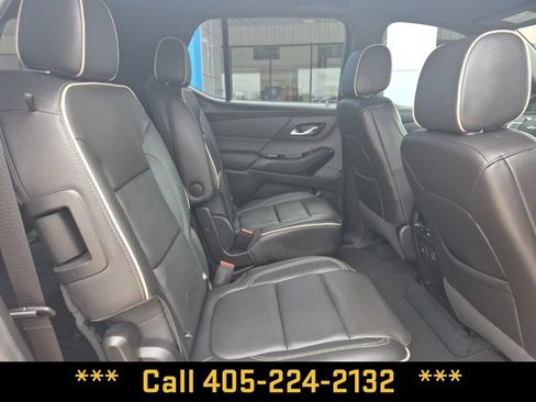 Used 2023 Chevrolet Traverse Premier AWD/4WD image 14