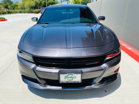 Used 2022 Dodge Charger SXT w/ Leather Interior Group RWD image 5