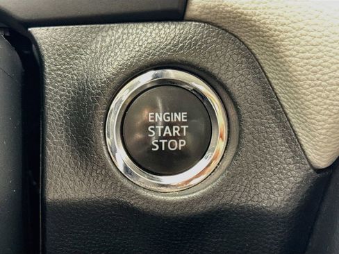 Used 2021 Toyota RAV4 XLE w/ XLE Grade Weather Package AWD/4WD image 26