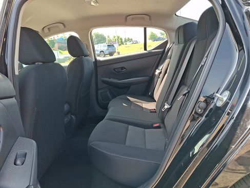 Used 2024 Nissan Sentra SV FWD image 10