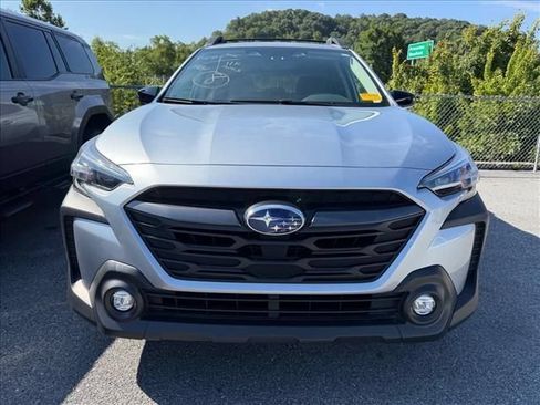 Used 2025 Subaru Outback Premium w/ Popular Package #1A AWD/4WD image 16