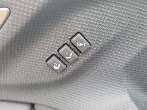Used 2022 Subaru Forester Touring AWD/4WD image 25