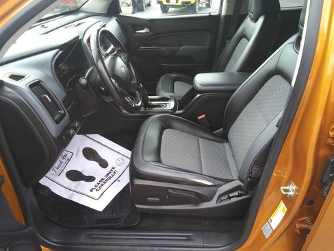 Used 2017 Chevrolet Colorado Z71 image 17