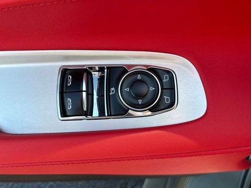 Used 2022 Chevrolet Corvette Stingray Preferred Cpe w/ Z51 Performance Package RWD image 9