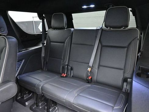 Used 2022 Chevrolet Tahoe Premier AWD/4WD image 21