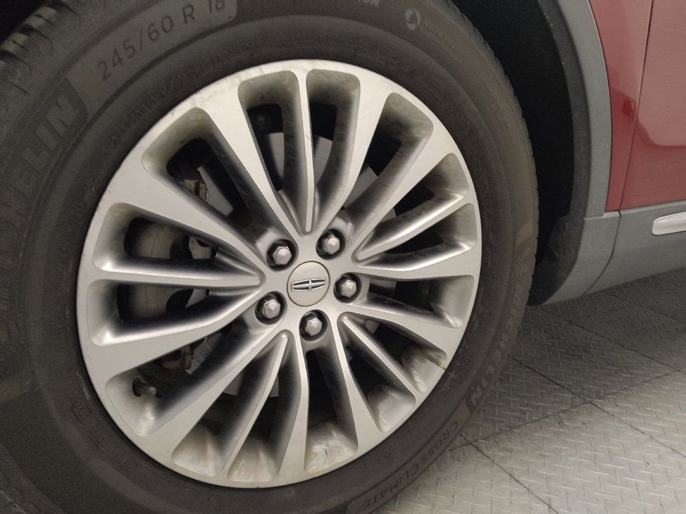 Used 2018 Lincoln MKX Reserve w/ Driver Assistance Package FWD image 31