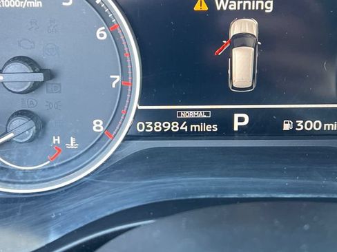 Used 2024 Mitsubishi Outlander ES AWD/4WD image 19