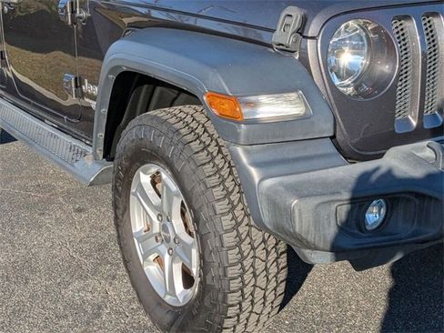Used 2020 Jeep Wrangler Unlimited Sport S image 2