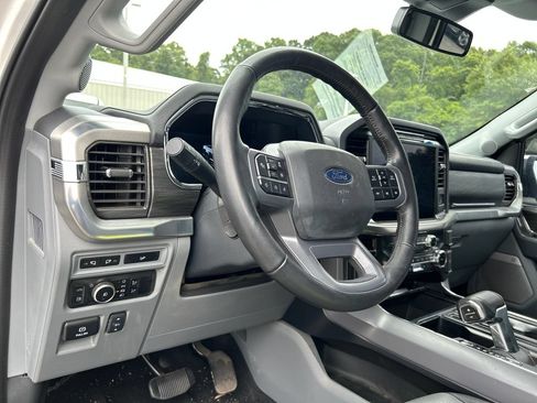 Used 2024 Ford F150 Lariat AWD/4WD image 9