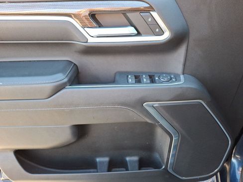 Used 2022 Chevrolet Silverado 1500 LT image 13