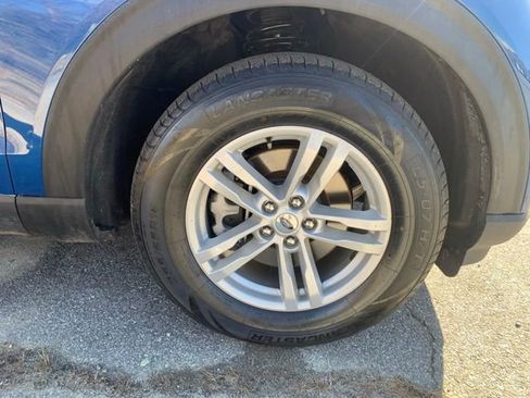 Used 2023 Ford Explorer XLT w/ Equipment Group 202A image 30