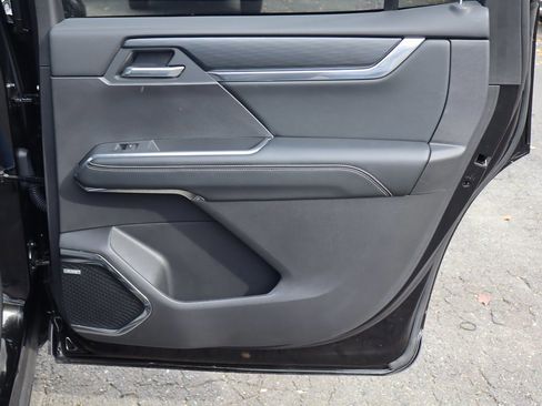 New 2025 GMC Acadia Elevation w/ Elevation Premium Package image 22