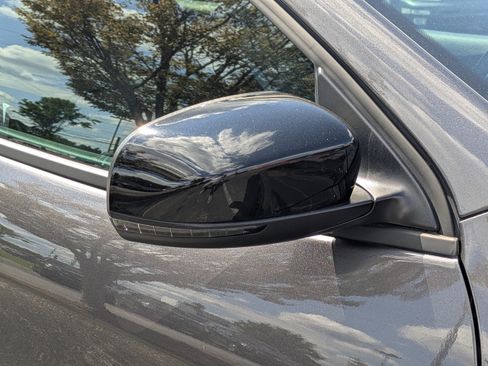 Used 2023 Jeep Cherokee Altitude Lux image 12