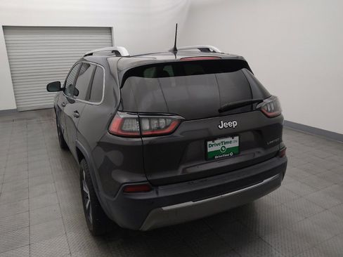 Used 2019 Jeep Cherokee Limited FWD image 6
