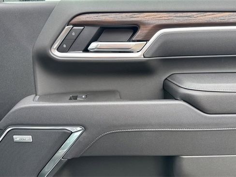 New 2025 GMC Sierra 2500 SLT w/ SLT Premium Package image 19