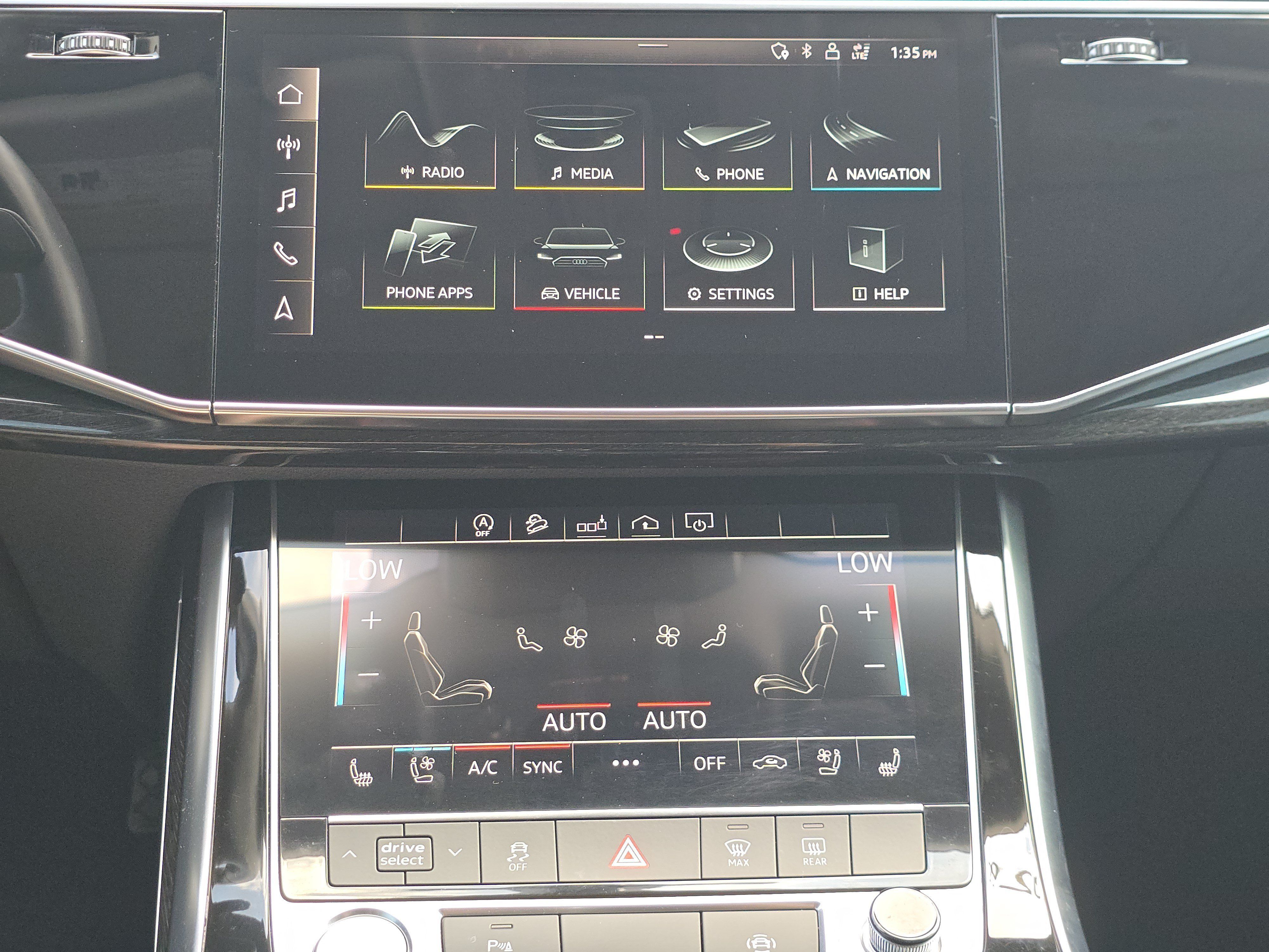 Used 2020 Audi Q8 Premium Plus w/ Premium Plus Package AWD/4WD image 26