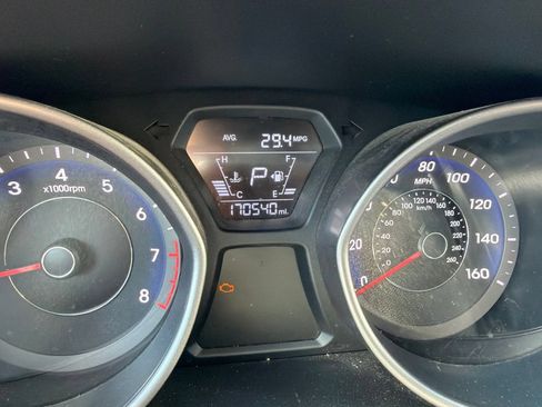 Used 2016 Hyundai Elantra Value Edition FWD image 8
