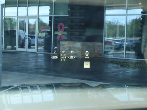 Used 2021 GMC Yukon Denali w/ Denali Premium Package image 14