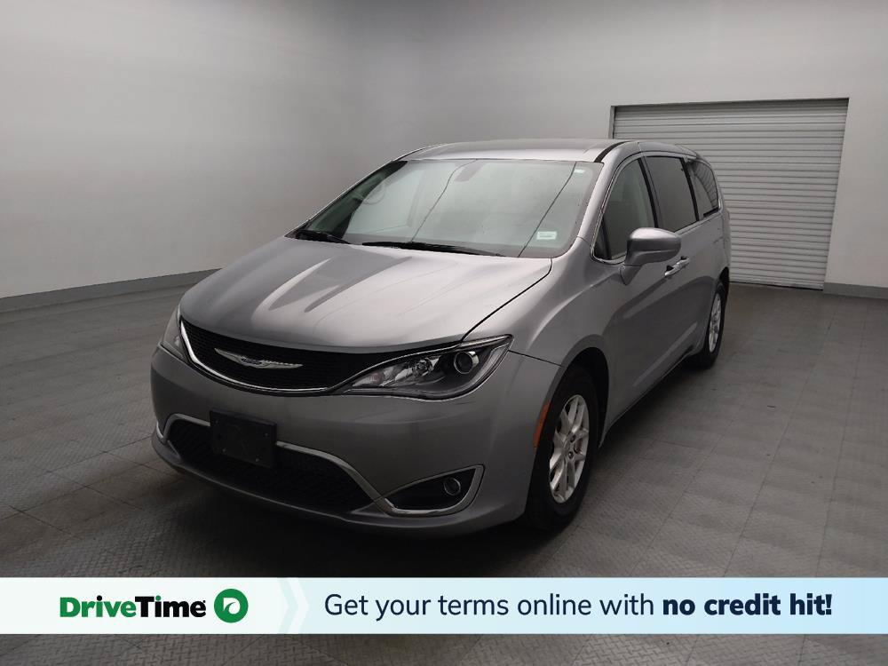 Used 2020 Chrysler Pacifica Touring FWD image 1
