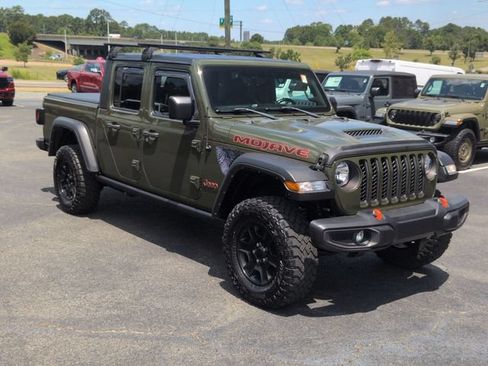 Used 2021 Jeep Gladiator Mojave AWD/4WD image 2