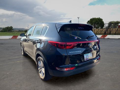 Used 2018 Kia Sportage LX FWD image 4