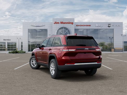 New 2026 Jeep Grand Cherokee Laredo RWD image 3