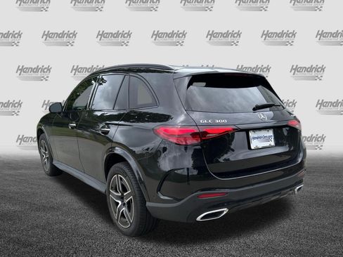 Used 2024 Mercedes-Benz GLC 300 4MATIC image 9