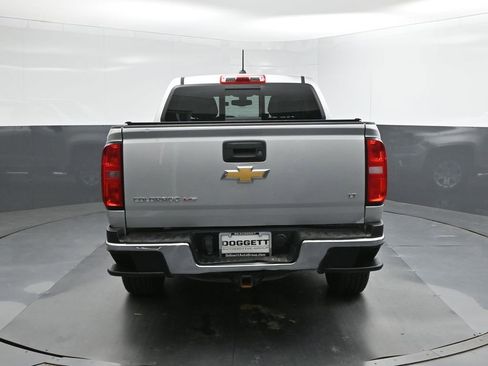Used 2017 Chevrolet Colorado LT w/ LT Convenience Package image 8