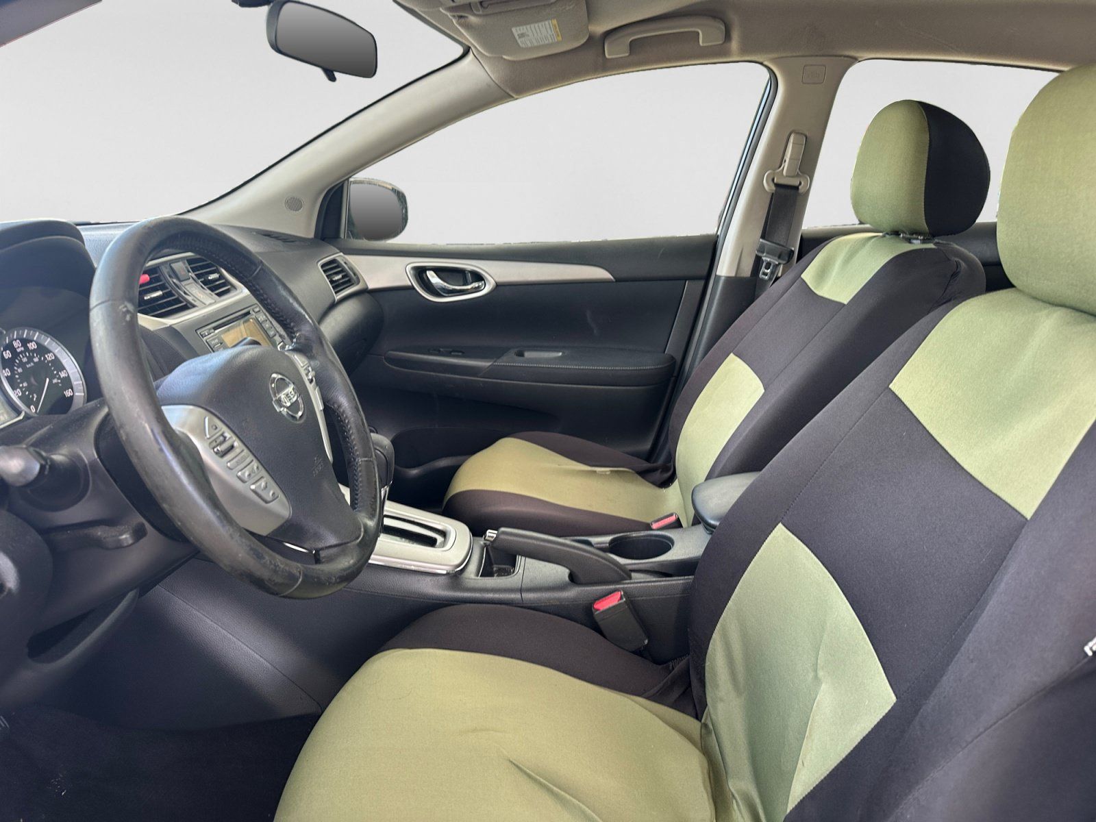 Used 2015 Nissan Sentra SV FWD image 10