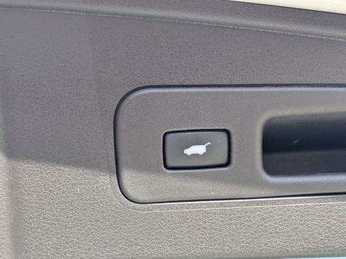 Used 2020 Acura MDX SH-AWD w/ Advance Package image 13