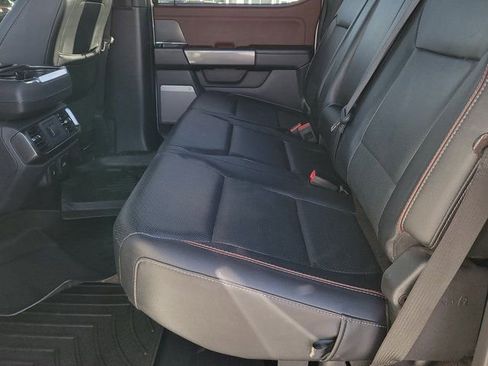 Used 2022 Ford F150 Lariat image 8