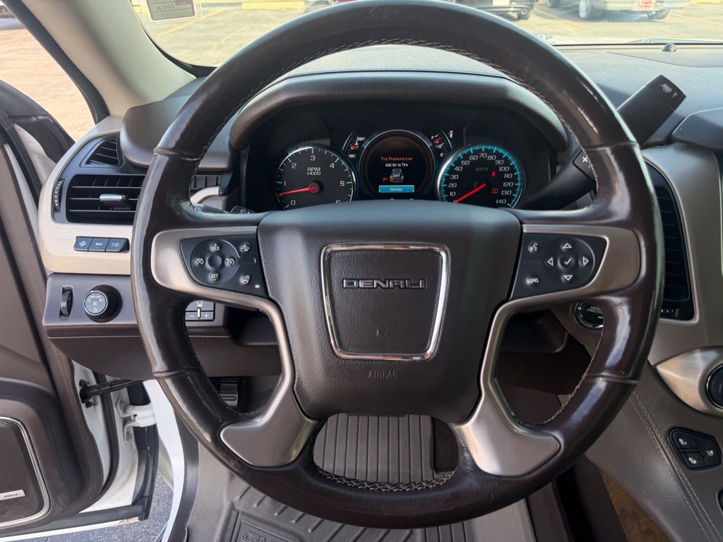Used 2018 GMC Yukon Denali RWD image 31
