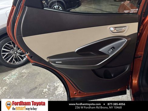 Used 2017 Hyundai Santa Fe Sport image 11