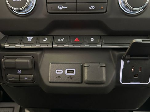 New 2026 GMC Sierra 2500 Pro AWD/4WD image 50