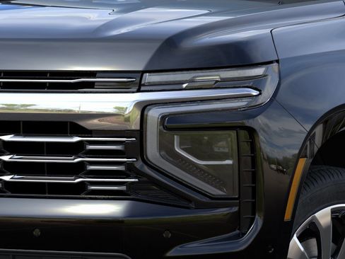 New 2026 Chevrolet Suburban Premier image 34
