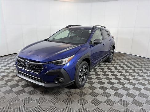 Used 2024 Subaru Crosstrek 2.0i Premium w/ Crosstrek Mirror Package image 2