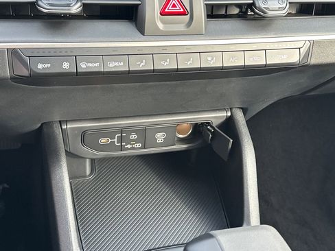 New 2025 Kia K4 LXS image 25