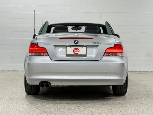 Used 2011 BMW 128i Convertible image 8